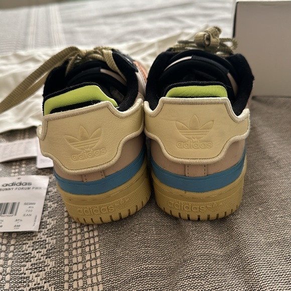 Adidas BAD BUNNY FORUM PWR SHOES 6.5 - Picture 8 of 11